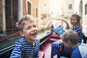 I tour per bambini soddisfano le famiglie di AudioConexus