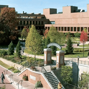 Rochester Institute of Technology - edificio a più piani in mattoni marroni