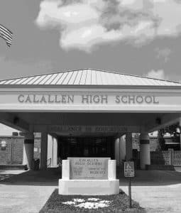 Vista frontale della Calallen High School